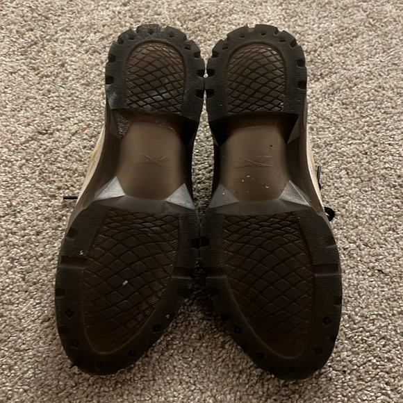 CARID B REEBOK - Picture 4 of 7